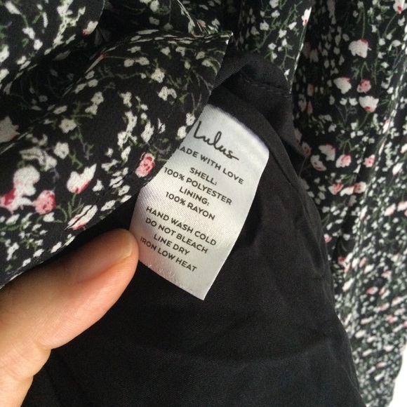 LULU’S NWT Maxi Floral Print V-Neck Dress Black Size Small - Picture 13 of 14